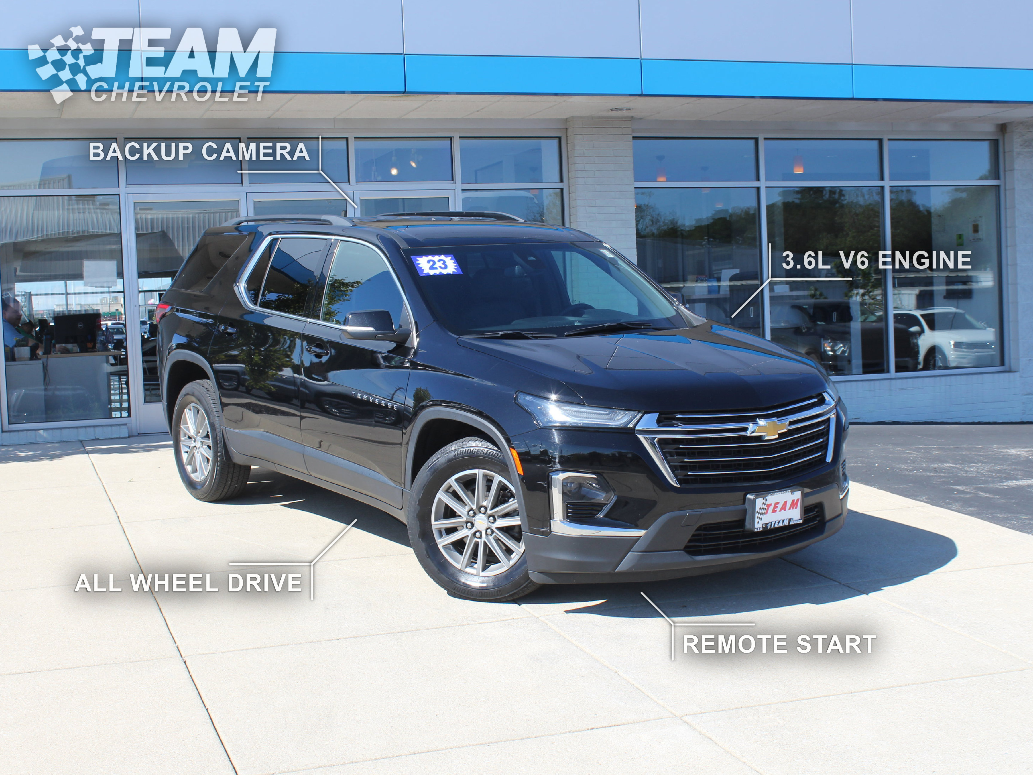 Used 2023 Chevrolet Traverse LT AWD/4WD image 2