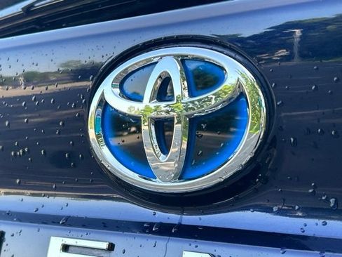 Used 2025 Toyota Sienna Platinum AWD/4WD image 13