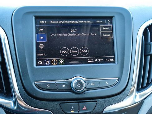 Used 2024 Chevrolet Equinox LT image 30