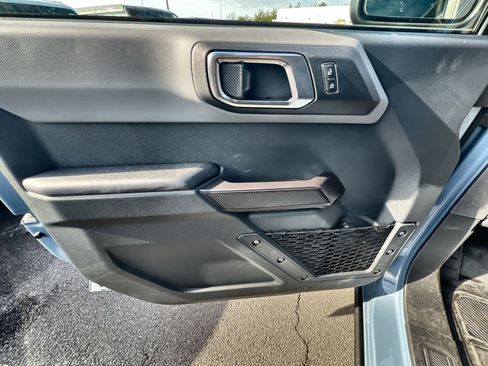 New 2024 Ford Bronco Black Diamond w/ Sasquatch Package image 23