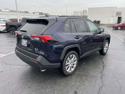 Used 2025 Toyota RAV4 XLE Premium image 10