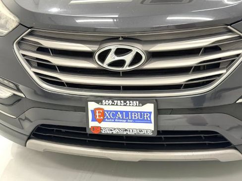 Used 2018 Hyundai Santa Fe Sport w/ 2.4L Value Package 02 FWD image 12