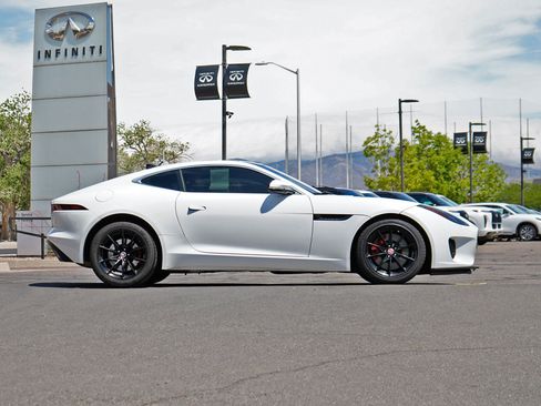 Used 2018 Jaguar F-TYPE Coupe RWD image 5