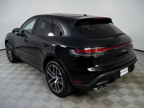 New 2026 Porsche Macan image 3