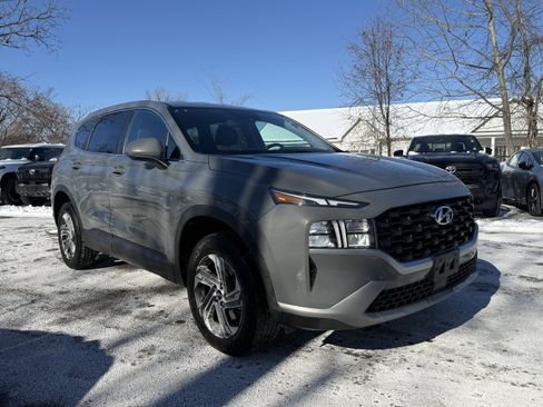 Used 2022 Hyundai Santa Fe SE w/ Cargo Package image 8