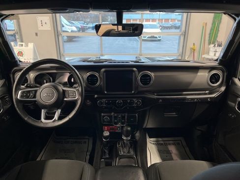 Certified 2023 Jeep Wrangler Unlimited Rubicon 4xe w/ Cold Weather Group image 13