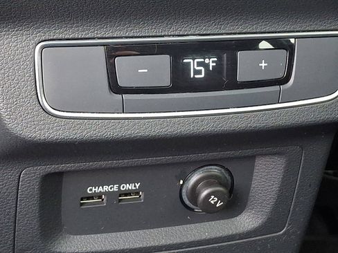 Used 2023 Audi Q5 2.0T Premium w/ Convenience Package image 10