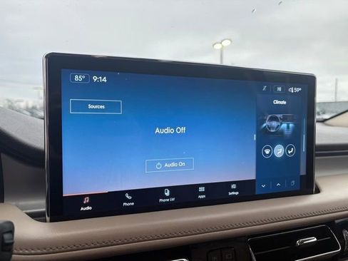 Used 2023 Lincoln Nautilus AWD image 18