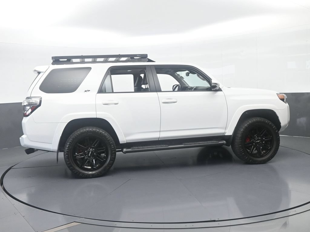 Used 2024 Toyota 4Runner SR5 Premium w/ Moonroof Package AWD/4WD image 7