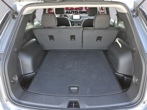 Used 2025 Chevrolet Blazer LT image 18