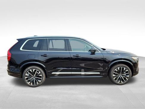 Certified 2025 Volvo XC90 B5 Plus w/ Protection Package Premier image 8