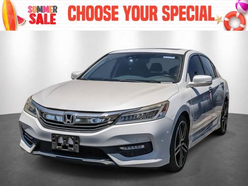 Used 2016 Honda Accord Touring image 1
