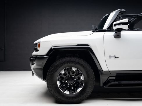 Used 2022 GMC Hummer EV Edition 1 w/ LPO, Illumination Package AWD/4WD image 21