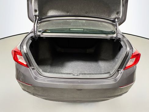 Used 2018 Honda Accord EX image 34