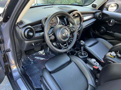 Used 2018 MINI Cooper S FWD image 3