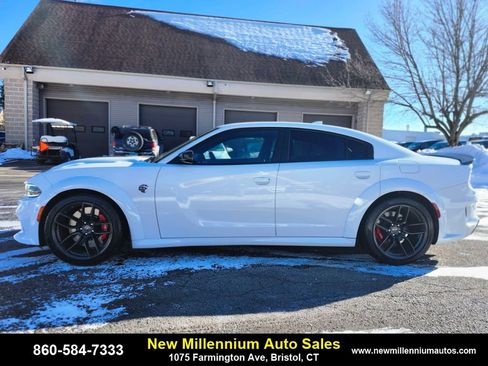 Used 2023 Dodge Charger SRT Hellcat image 2