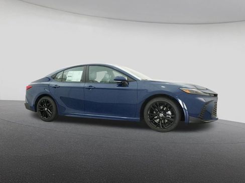 New 2026 Toyota Camry SE image 28