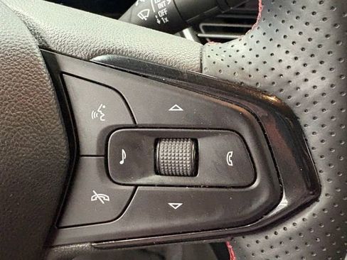 Used 2025 Chevrolet Trax RS w/ Driver Confidence Package image 16