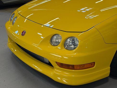 Used 2000 Acura Integra Type R FWD image 23