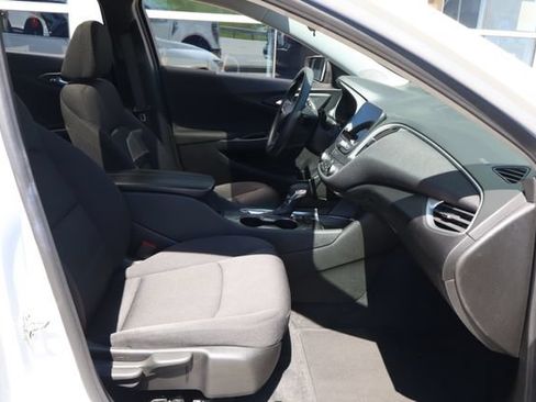 Used 2024 Chevrolet Malibu LT FWD image 37
