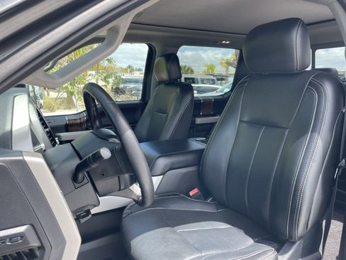 Used 2018 Ford F150 Lariat image 2