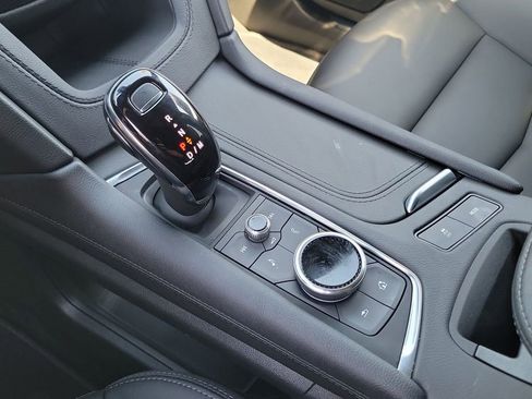 Used 2025 Cadillac XT5 Luxury image 14