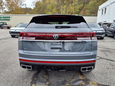 New 2026 Volkswagen Atlas Cross Sport SEL Premium R-Line image 4