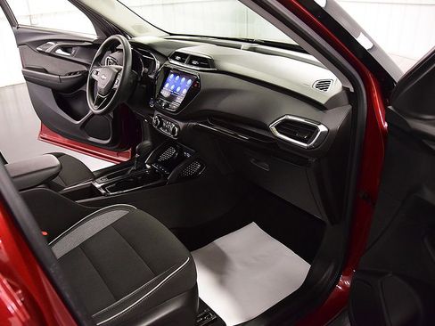 Used 2022 Chevrolet TrailBlazer LT w/ Convenience Package image 27