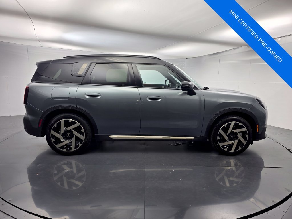 Used 2025 MINI Cooper Countryman SE w/ Comfort Package Max AWD/4WD image 3