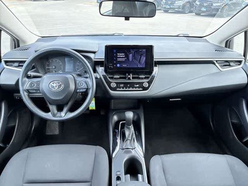 Used 2023 Toyota Corolla LE FWD image 16