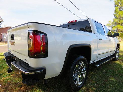 Used 2018 GMC Sierra 1500 SLT AWD/4WD image 8
