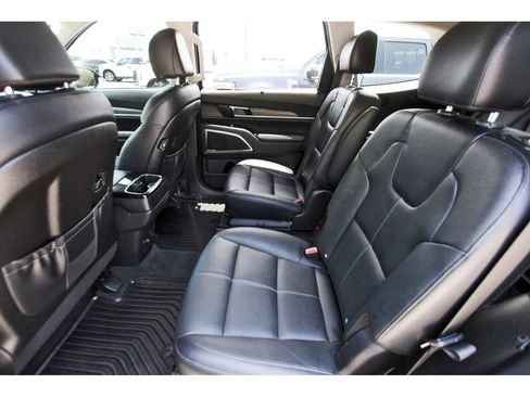 Used 2022 Kia Telluride SX w/ Nightfall Edition Package AWD/4WD image 11