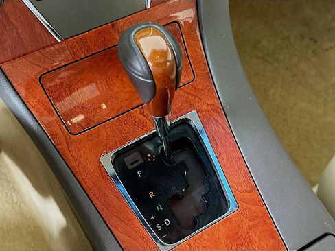 Used 2012 Lexus ES 350 image 24