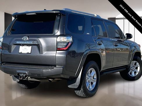 Used 2016 Toyota 4Runner SR5 image 2