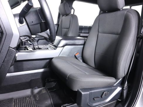 Used 2019 Ford F150 XLT w/ Equipment Group 302A Luxury AWD/4WD image 31