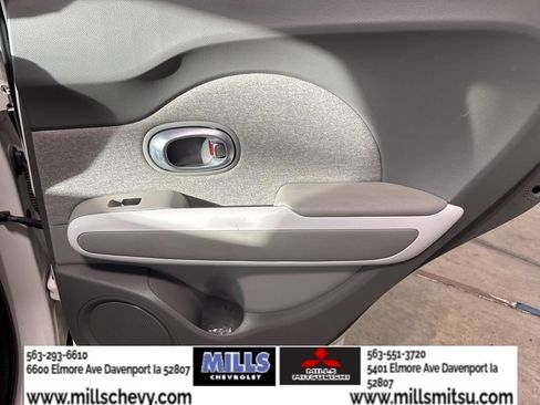 Used 2016 Kia Soul EV image 15