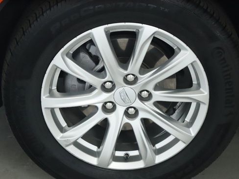 Used 2023 Cadillac XT4 Luxury w/ Cold Weather Package image 37