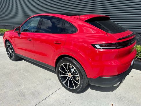 Used 2026 Porsche Cayenne Coupe image 3