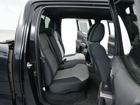 Used 2021 Toyota Tacoma TRD Off-Road image 29