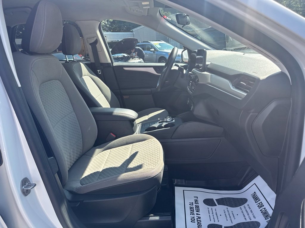 Used 2022 Ford Escape SE FWD image 34
