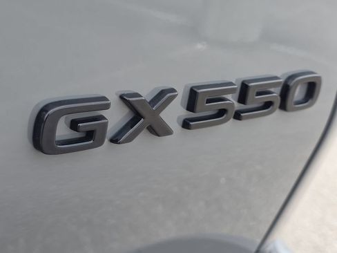 Certified 2025 Lexus GX 550 w/ Accessory Package (2T) AWD/4WD image 41