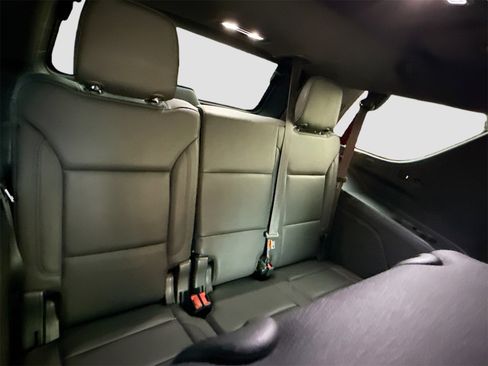 Used 2022 Chevrolet Tahoe LT image 27