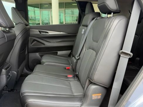Used 2024 INFINITI QX60 Luxe AWD/4WD image 11