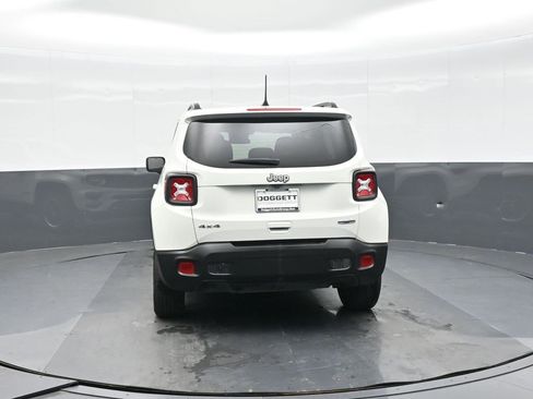 Used 2022 Jeep Renegade Latitude image 16