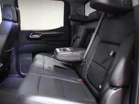 Certified 2025 Chevrolet Silverado 1500 LT Trail Boss w/ Convenience Package II image 23