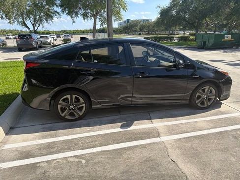 Used 2019 Toyota Prius Limited FWD image 8