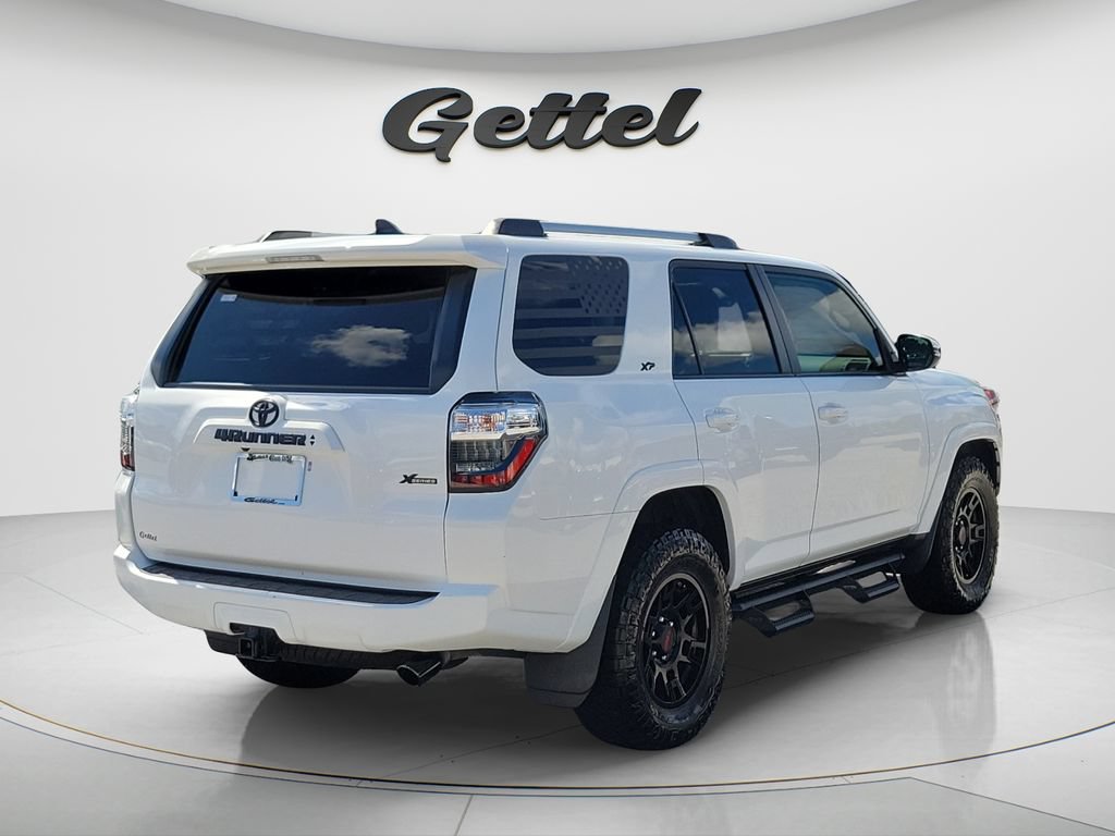Used 2024 Toyota 4Runner SR5 Premium w/ Moonroof Package RWD image 5