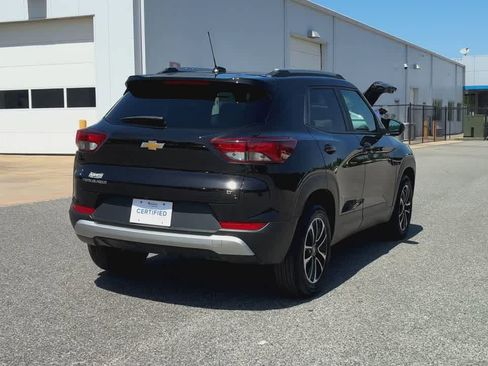 Used 2025 Chevrolet TrailBlazer LT FWD image 8