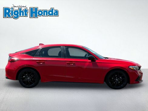 Used 2024 Honda Civic Sport image 9