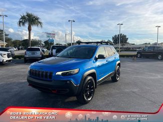 Used 2020 Jeep Cherokee Trailhawk w/ Cold Weather Group video 2